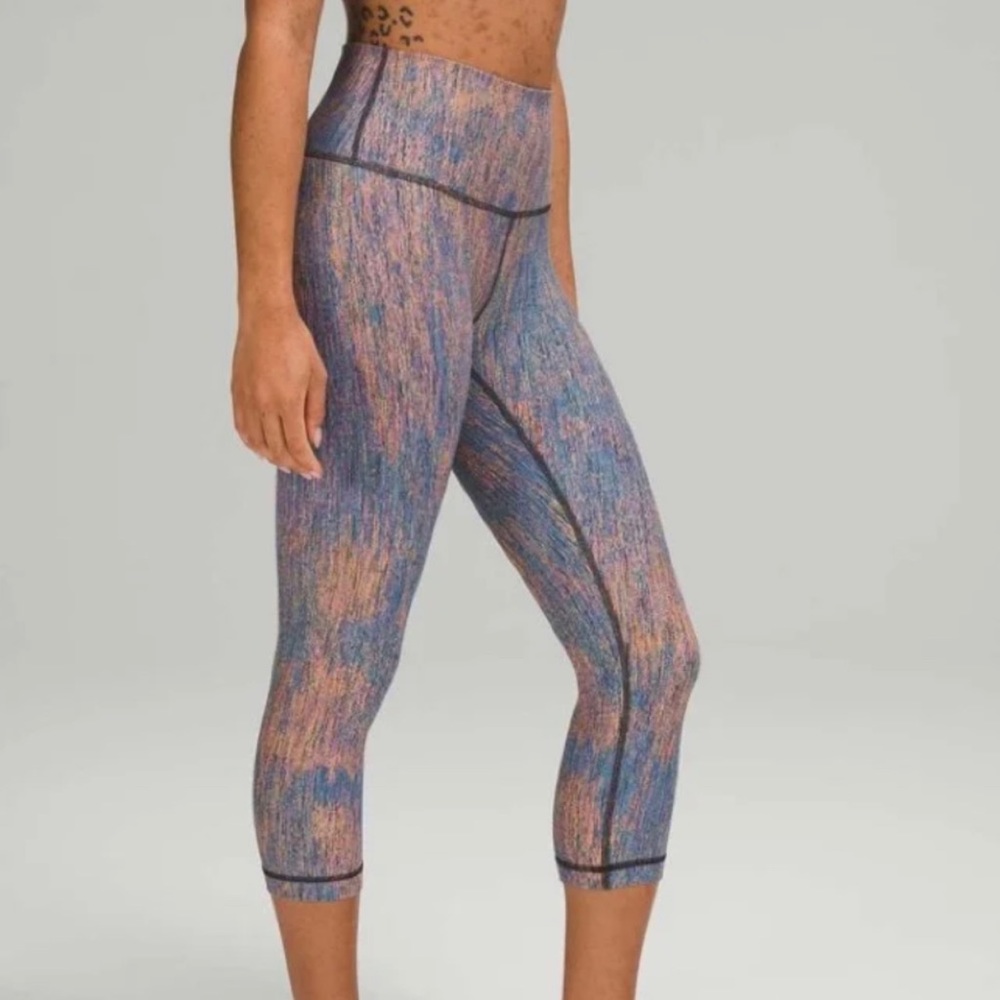 Lululemon matching leggings & bra set